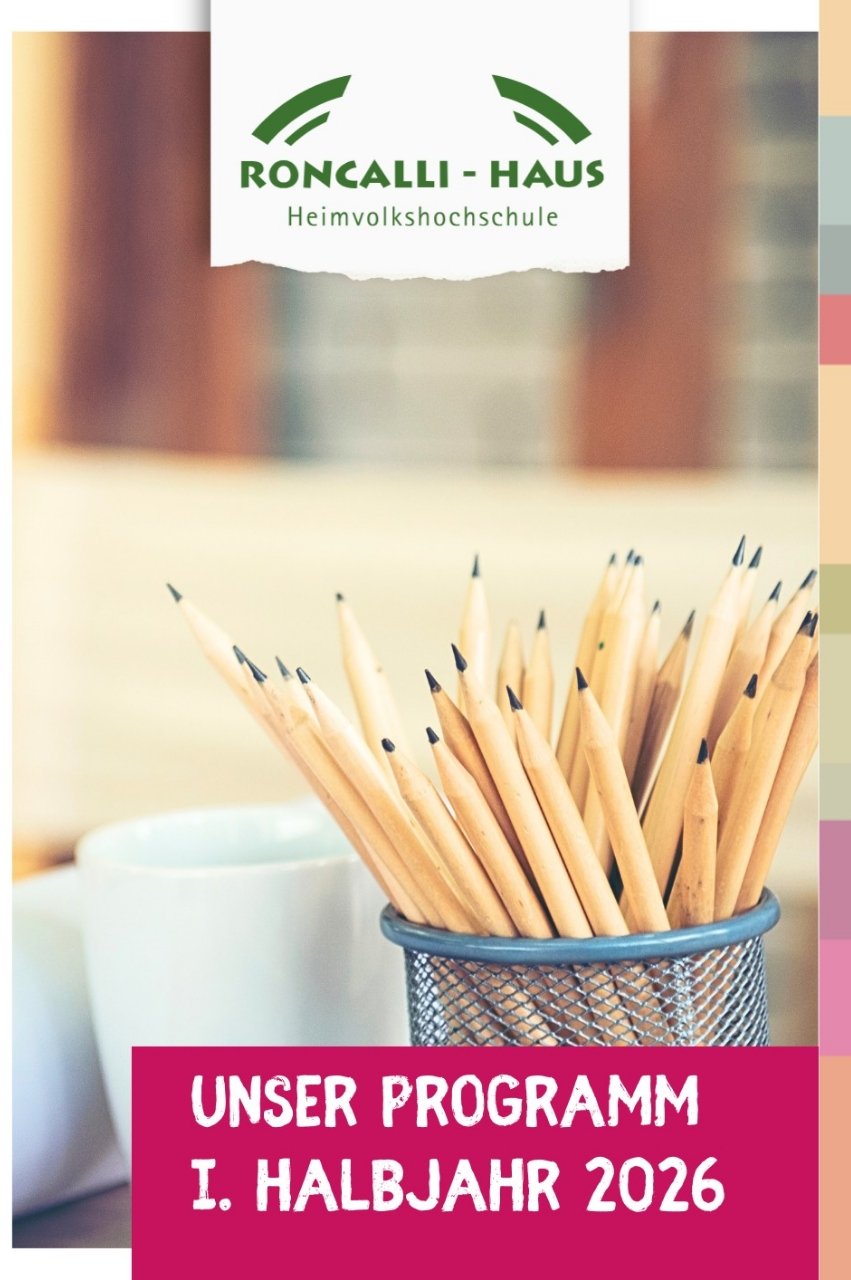 Titelbild "Unser Programm 1. Halbjahr 2026" - Stifte, die in einem Becher sortiert sind